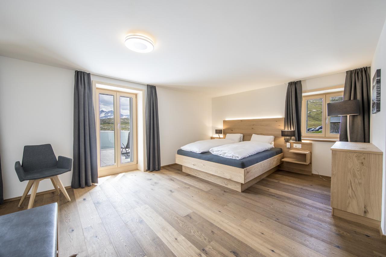 Hotel Grimsel Passhoehe オーバーヴァルト エクステリア 写真