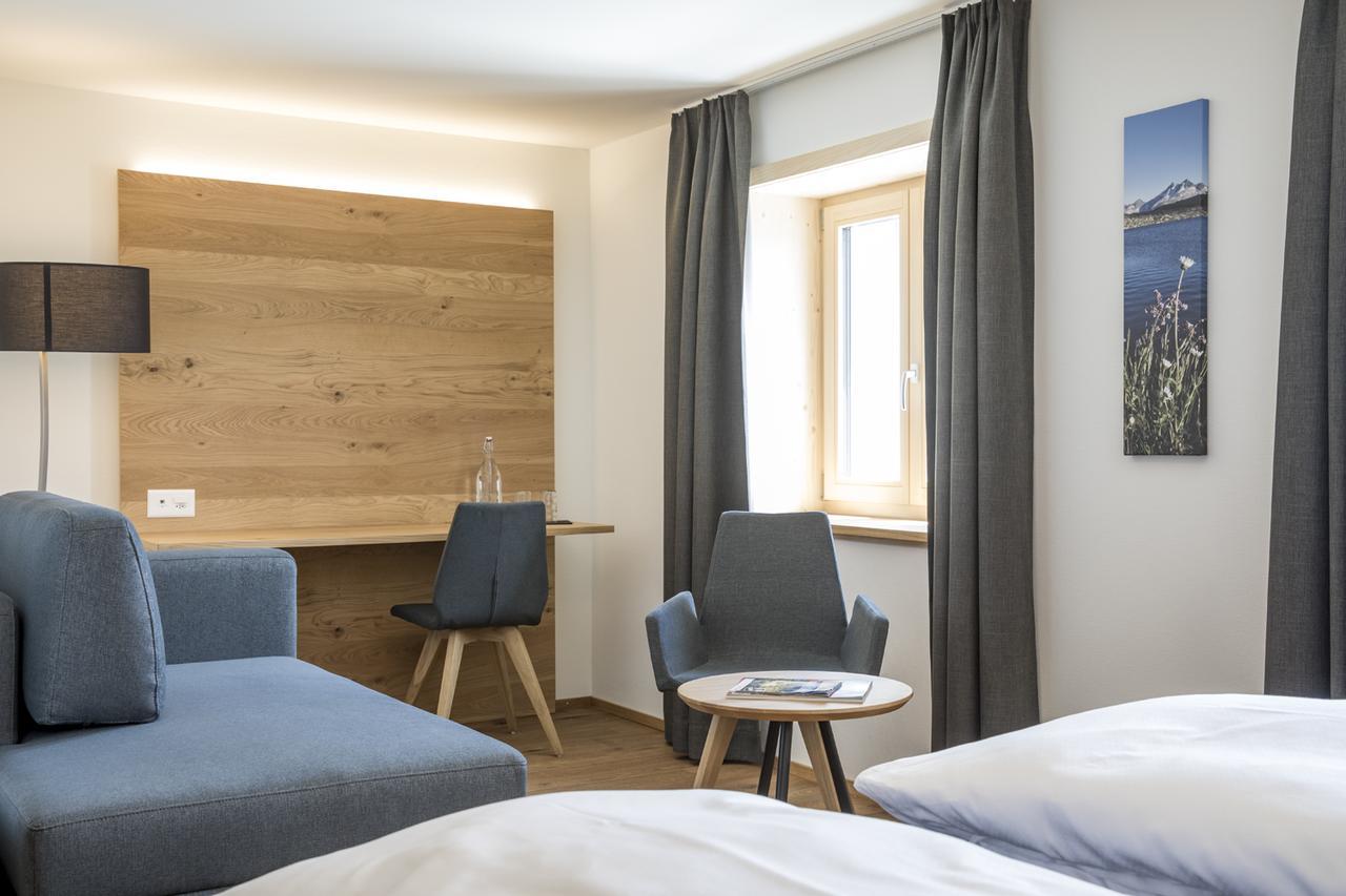 Hotel Grimsel Passhoehe オーバーヴァルト エクステリア 写真