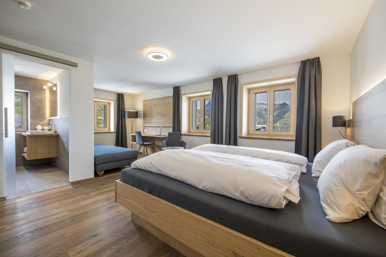 Hotel Grimsel Passhoehe オーバーヴァルト エクステリア 写真